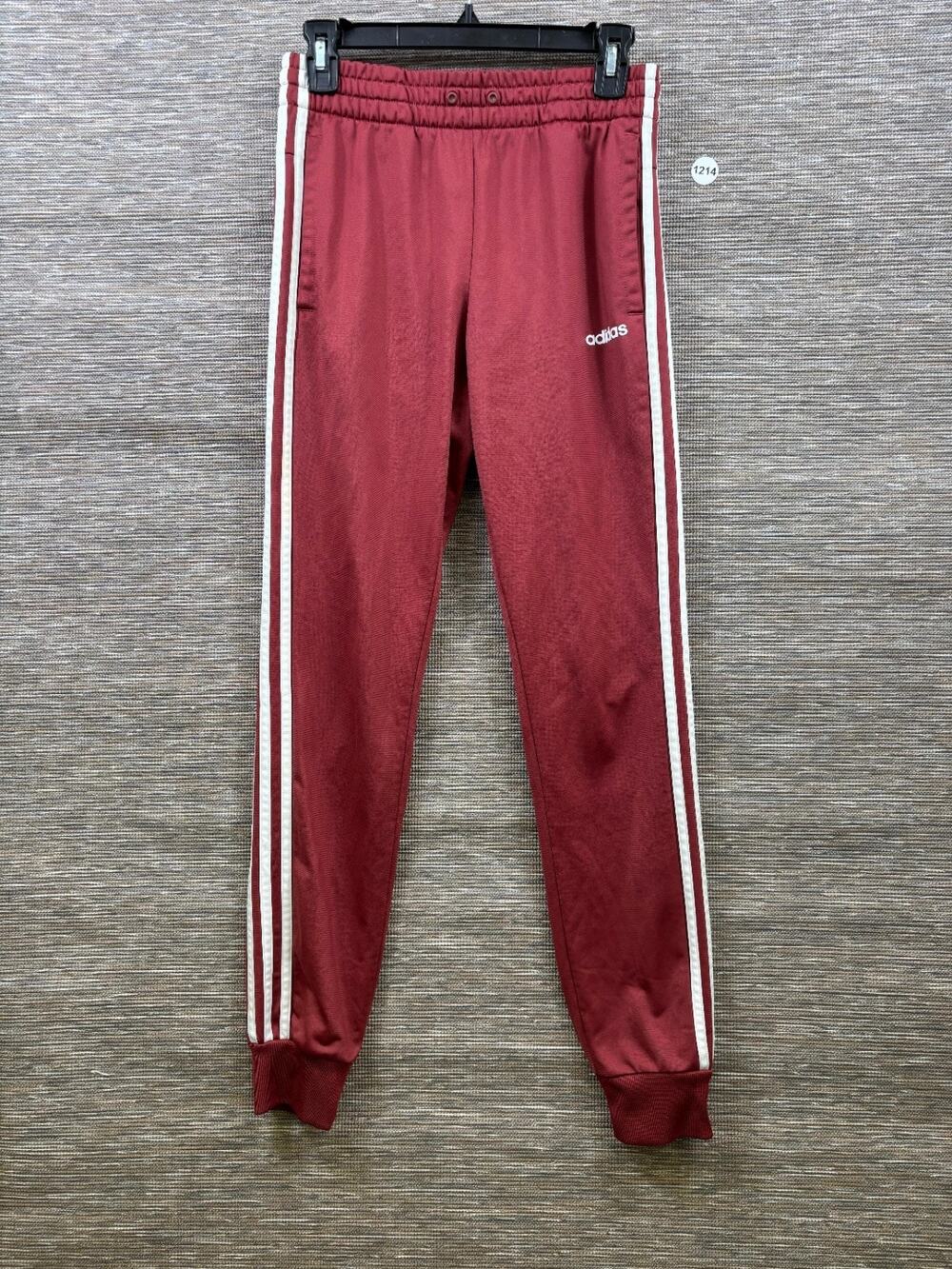 Adidas Essentials 3 Stripes Sweatpants Womens Size Small Burgundy GD4380